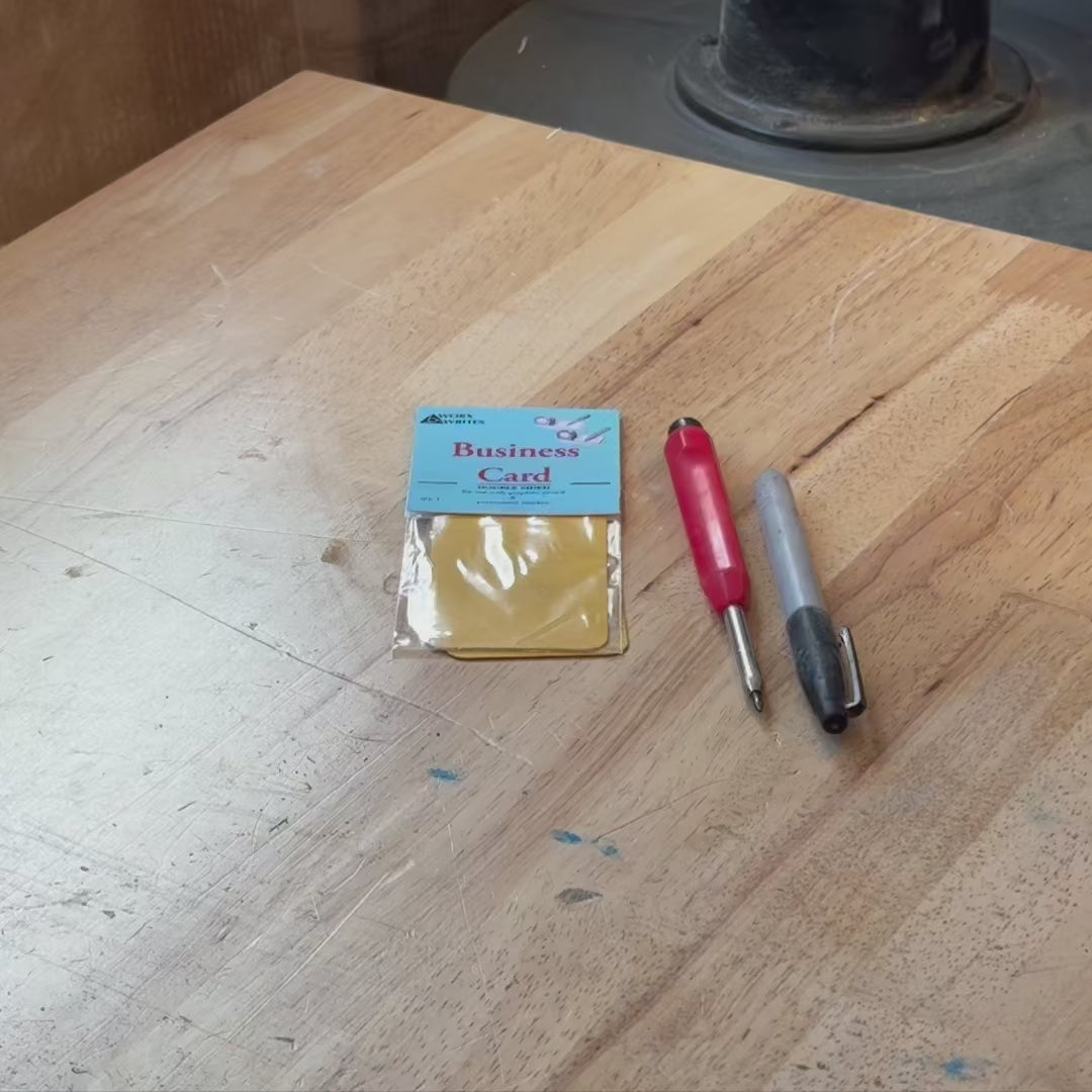 Video demonstrating how to use the Worx Writes Business Card pad, showing note writing and erasing on a small portable writing surface