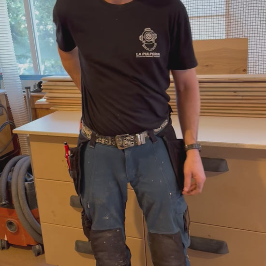 Video demonstration showing how to use and install the Tradesman Permanent adhesive-backed writing pad on a tape measure